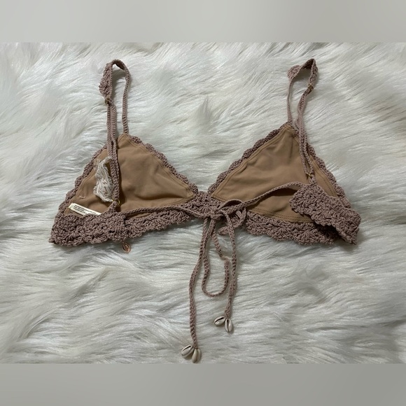 Wave by Winston white crochet swimsuit - Picture 3 of 8